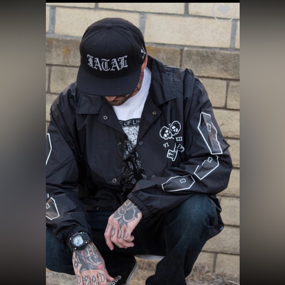 Black Skull Windbreaker Jacket Men’s Size: M